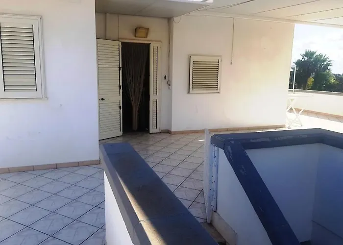 Trilocale In Baia דירה *